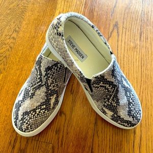 Size 7.5 Steve Madden snakeskin slip on sneaker